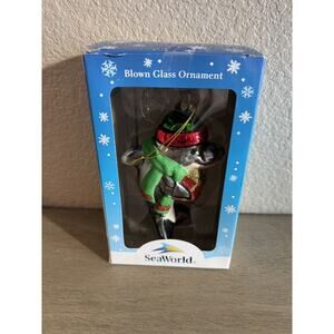 SeaWorld Collector Blown Glass Dolphin With Presents Christmas Ornament‎